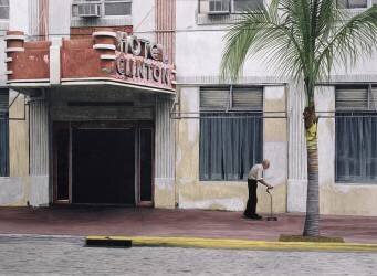 Hotel Clinton (Max Ferguson) - Muzeo.com