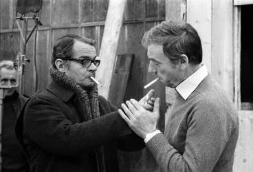 Serge Reggiani and Yves Montand on the set of the film 