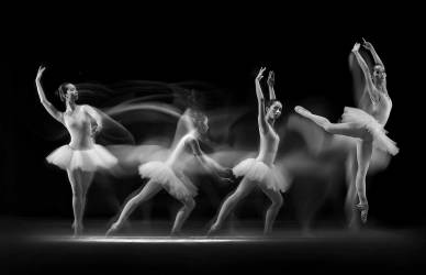 Balerina Art Wave (Antonyus Bunjamin (Abe)) - Muzeo.com