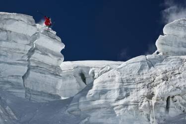Cliff Jumping (Tristan Shu) - Muzeo.com
