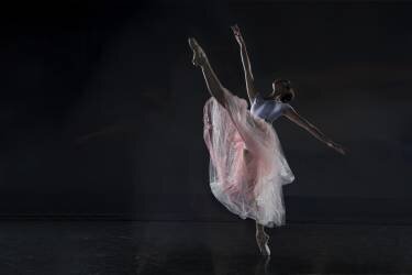 Dancer (Libby Zhang) - Muzeo.com