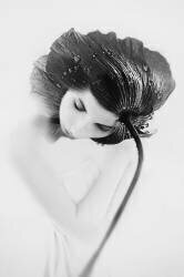 Flower woman (Desislava Ignatova) - Muzeo.com