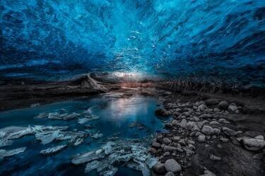 Ice Cave (Javier de la Torre) - Muzeo.com