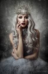 Ice Princess (Siegart) - Muzeo.com