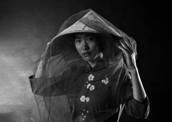 Lee (Eyal Amer) - Muzeo.com