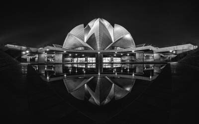 Lotus Temple (Vivek Kalla) - Muzeo.com