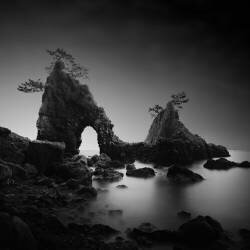 Lovers Rocks (Shunichi Yamakawa) - Muzeo.com