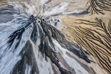 Mud Volcano (Ovi D. Pop) - Muzeo.com