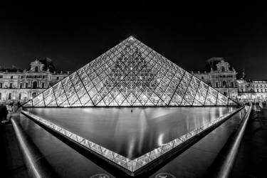 Night Jewel (Ariel Ling) - Muzeo.com