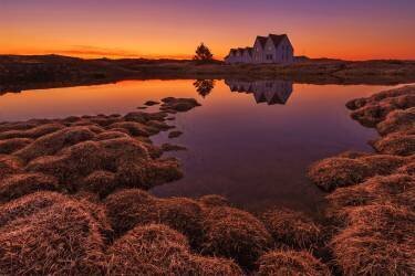 Purple Sunset (Bragi Ingibergsson) - Muzeo.com