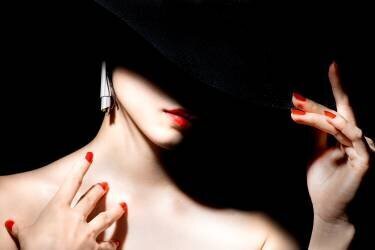 Red (Masatoshi Washimi) - Muzeo.com