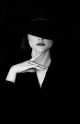 Sarah (Klaus Grimm) - Muzeo.com