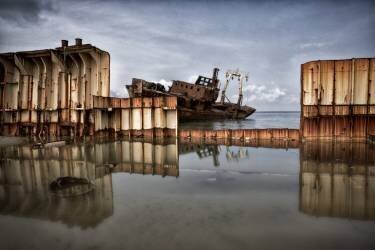 Shipwreck (Marc Apers) - Muzeo.com
