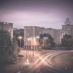 Strausberger Platz (Ronny Behnert) - Muzeo.com