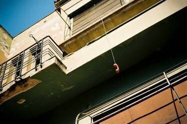 Téléphone Pendu. (Jerome Siran) - Muzeo.com