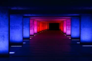 The tunnel (Rolf Endermann) - Muzeo.com