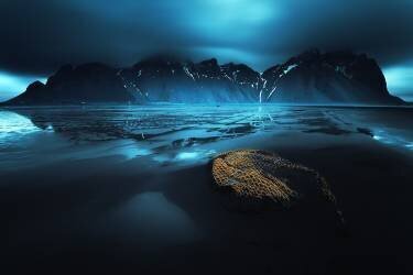 Untitled (Elinoz Sabus) - Muzeo.com