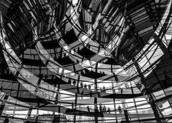 Visitors (Klaus Lenzen) - Muzeo.com