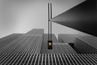 Yellow Light (Wim Schuurmans) - Muzeo.com