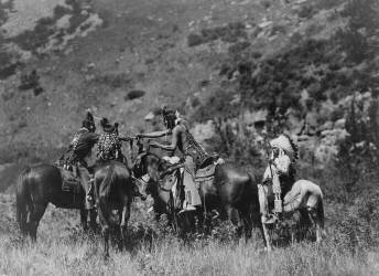 A Swap (Edward S. Curtis) - Muzeo.com