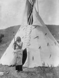 Slow Bull (Edward S. Curtis) - Muzeo.com