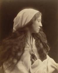 Study of a Young Girl Dressed as a Peasant (Julia Margaret Cameron) - Muzeo.com