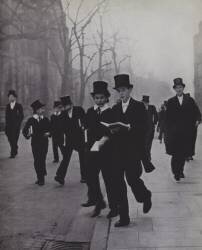 Between Chapel and School (Laszlo Moholy-Nagy) - Muzeo.com