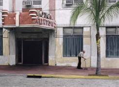 Hotel Clinton (Max Ferguson) - Muzeo.com