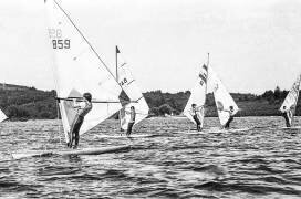 First concentration of windsurfers (Rue des Archives) - Muzeo.com