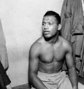 American Boxer Sugar Ray Robinson (1921-1989) (Rue des Archives) - Muzeo.com