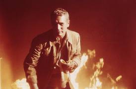 Paul Newman on the set of 'The Towering Inferno' (Orlando Suero) - Muzeo.com