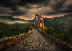 Eltz... (Krzysztof Browko) - Muzeo.com