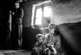 Famille à Kuru (Hervé Champollion) - Muzeo.com