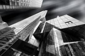 Glass City (Jesús M. García) - Muzeo.com
