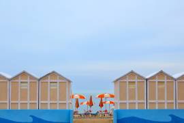 Ombrelloni (Massimo Della Latta) - Muzeo.com