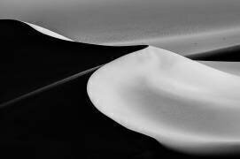 Sand Dunes (Jenny Qiu) - Muzeo.com