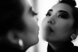 Say breathily (Hiro Fukuda) - Muzeo.com