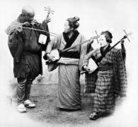 Japanese Musicians (Felice Beato) - Muzeo.com