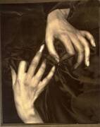 Georgia O'keeffe : A portrait - Hands With Thimble (Alfred Stieglitz) - Muzeo.com