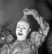The Clown Francois Fratellini Celebrating his Birthday (Rue des Archives) - Muzeo.com